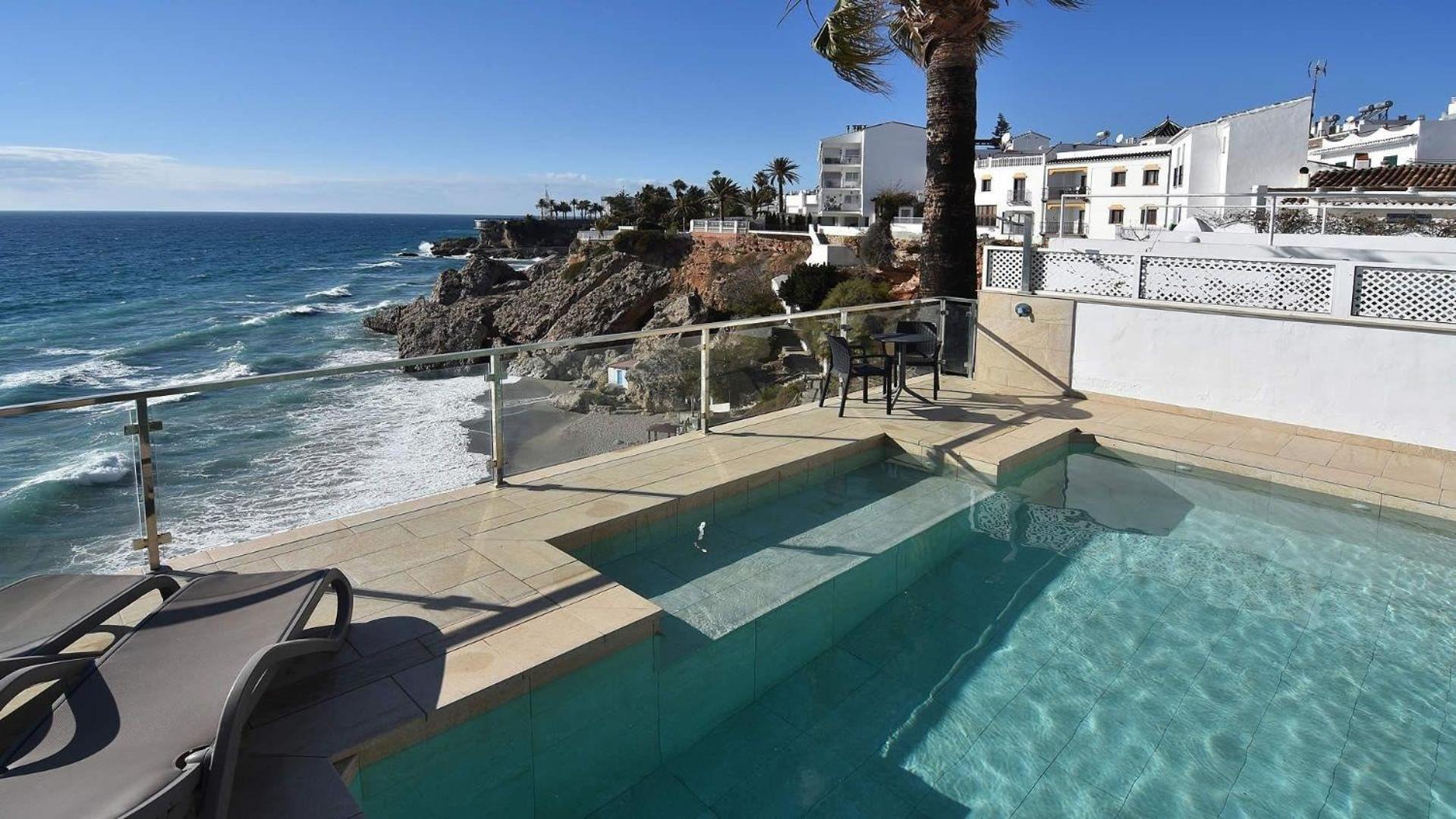 Mit Privatpool Fuer 6 Personen Ca 246 Qm In Nerja, Andalusien Costa Del Sol * Nerja